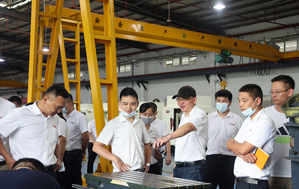 �߽���������ȷ��������